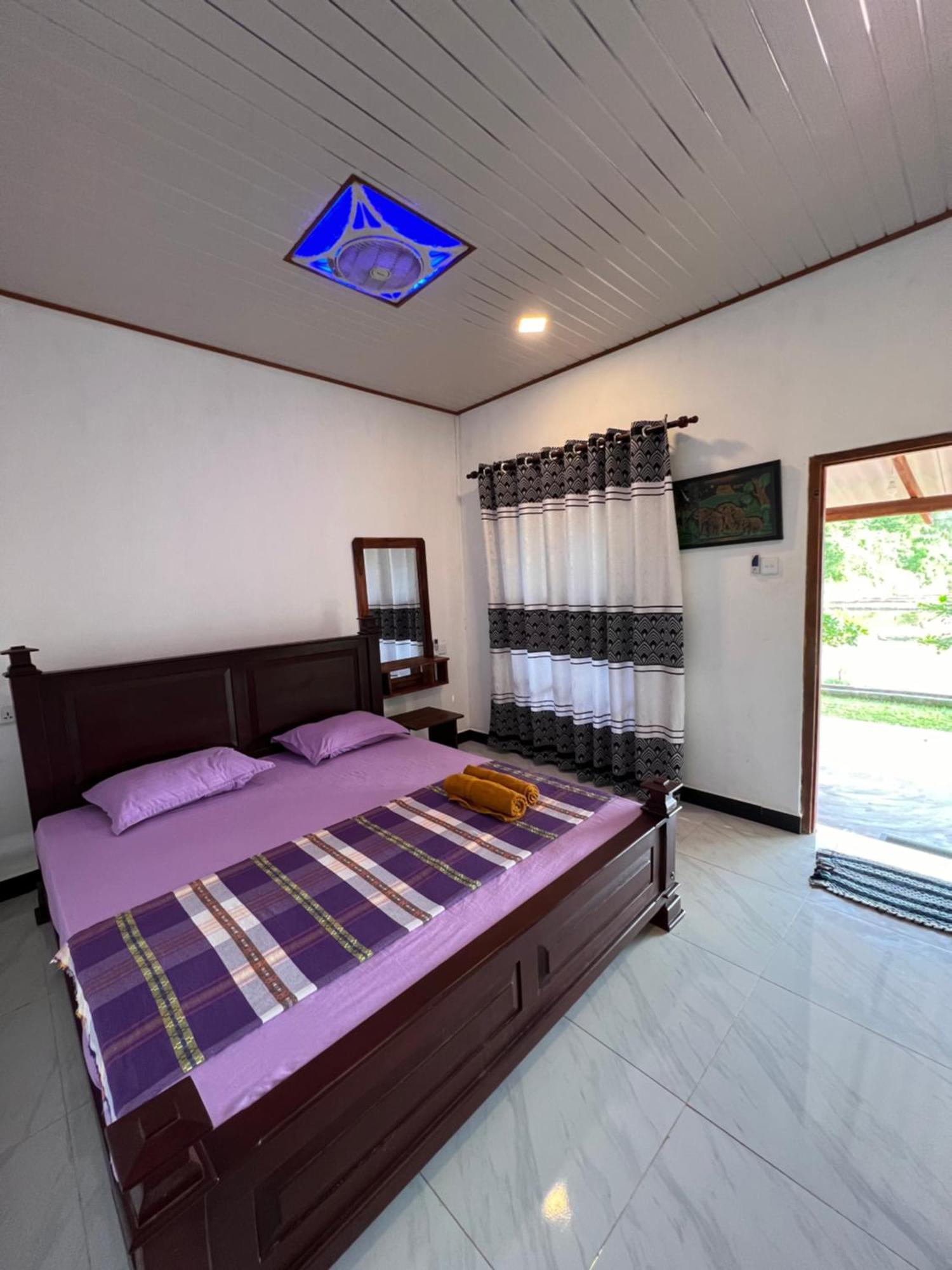 Kurumba Lodge Wilpattu Extérieur photo